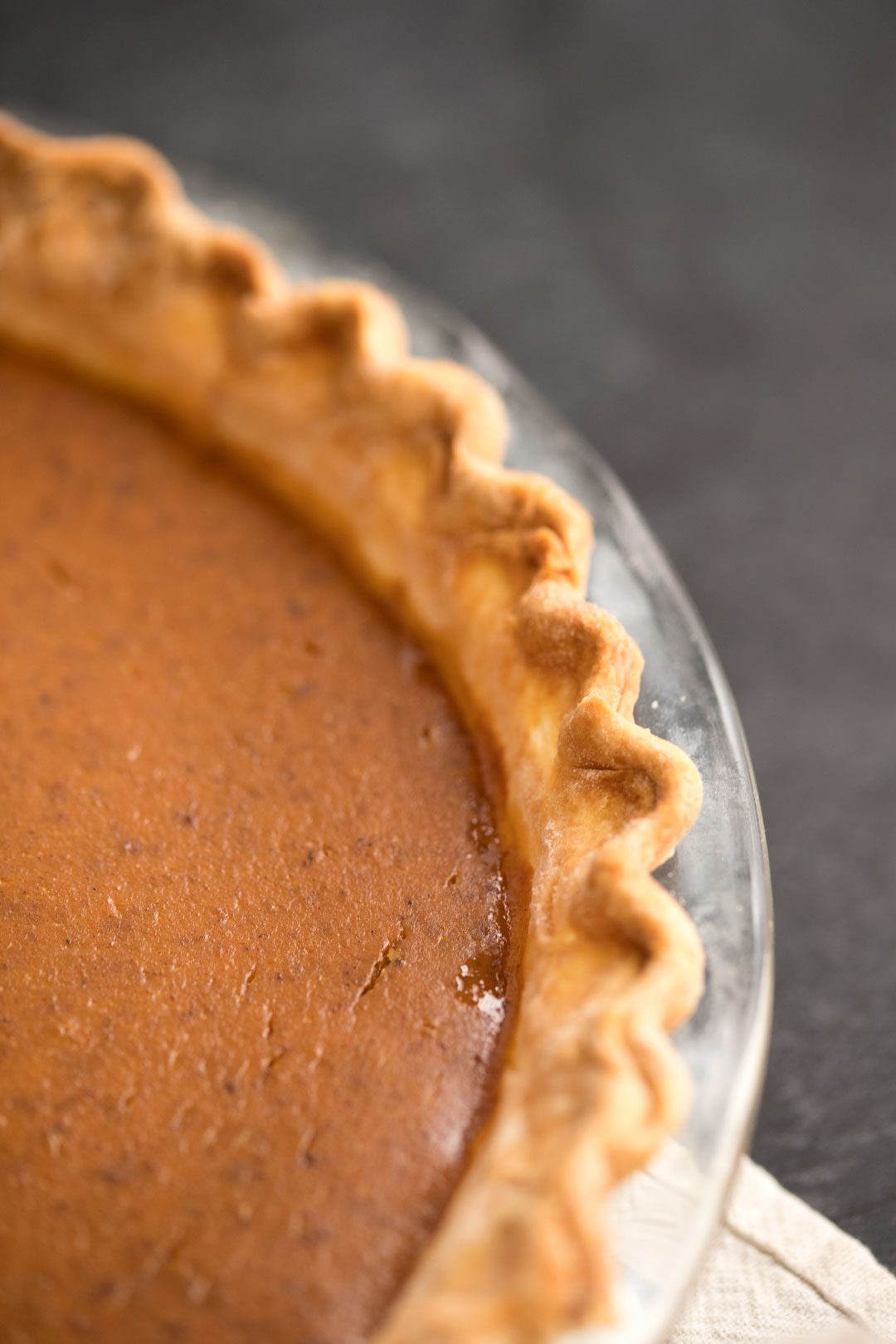 A finished baked pumpkin pie.