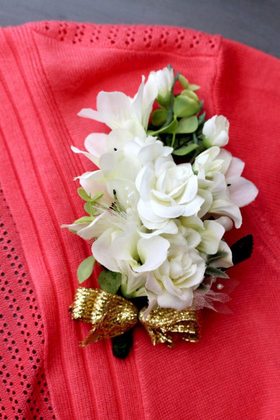 DIY Corsage for Mom | Welcome To Nana's