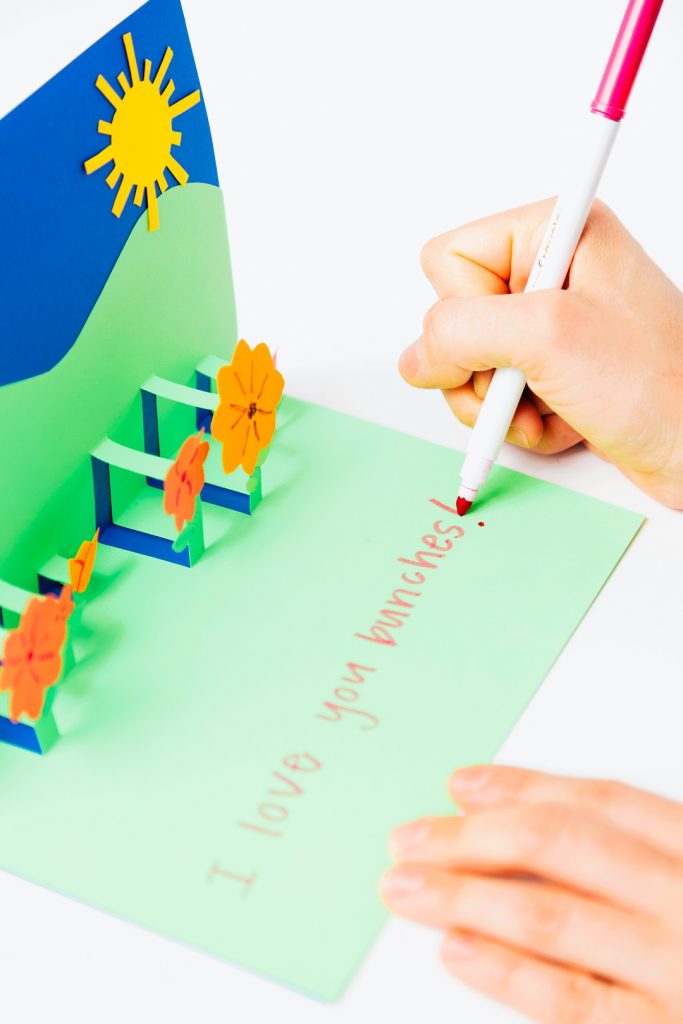 DIY Pop Up Card for Mom - Welcome To Nana's