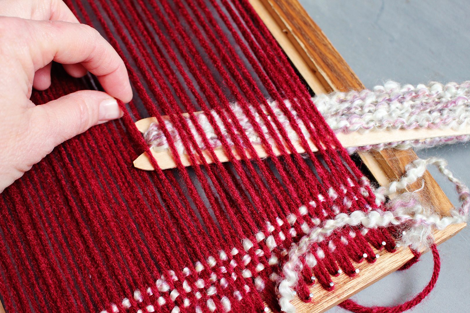 DIY Wooden Picture Frame Loom To Nana's