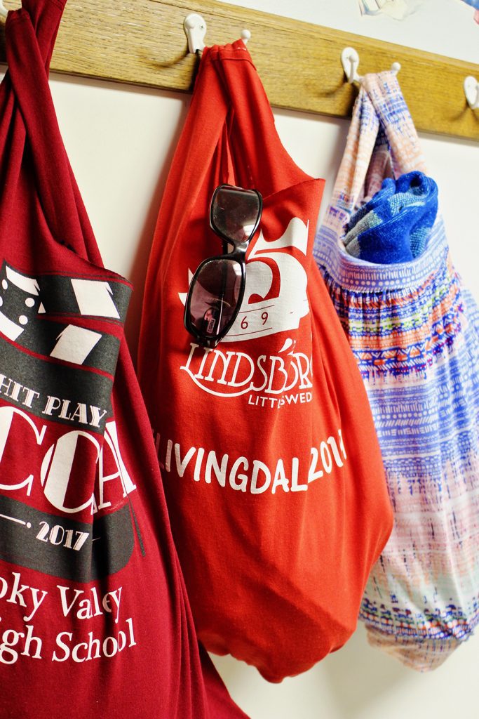 How To Make a T-Shirt Tote Bag (2 Ways!) - Welcome To Nana's