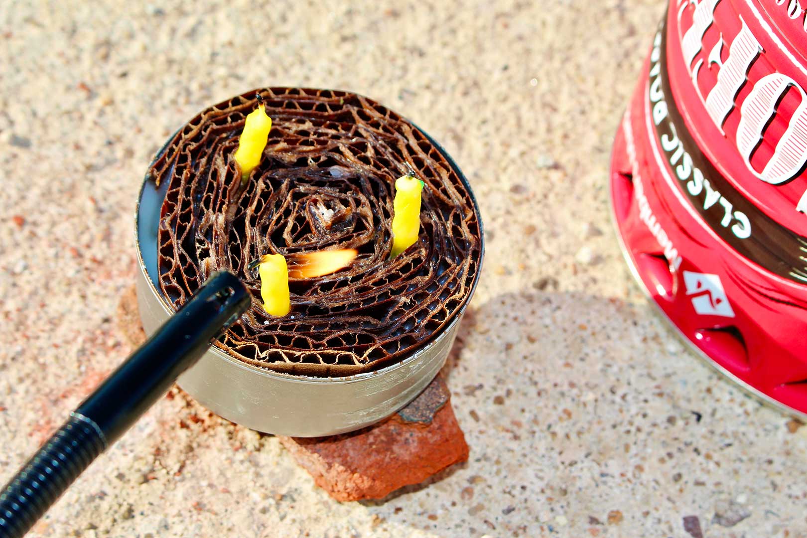 Tin Can Camp Stove - GardenFork - Eclectic DIY