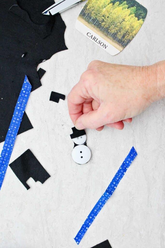 Snow Man Button Pattern 3 Easy DIY Button Snowman Crafts | Welcome To Nana's